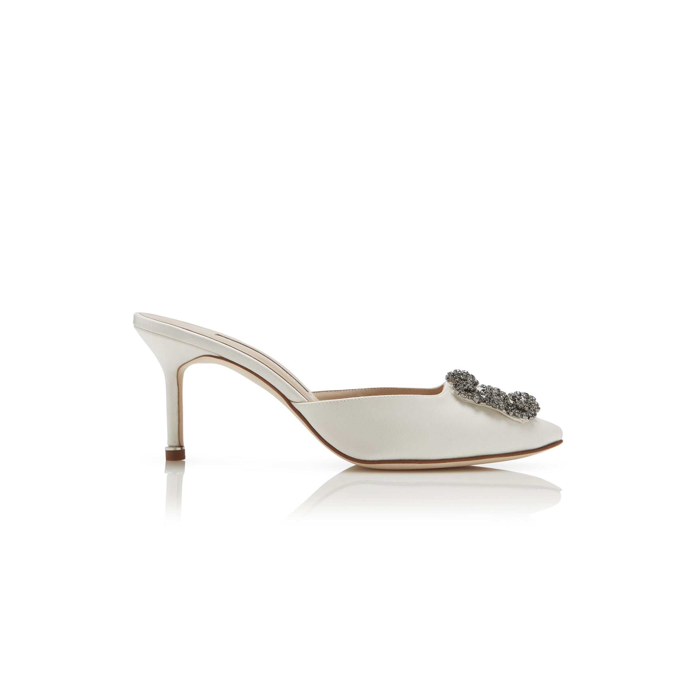 MANOLO BLAHNIK HANGISIMU OFF-WHITE SATIN JEWEL BUCKLE MULES 9XX-0726-0036